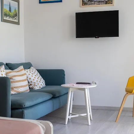 Miandmi Apartments Makarska Exterior photo