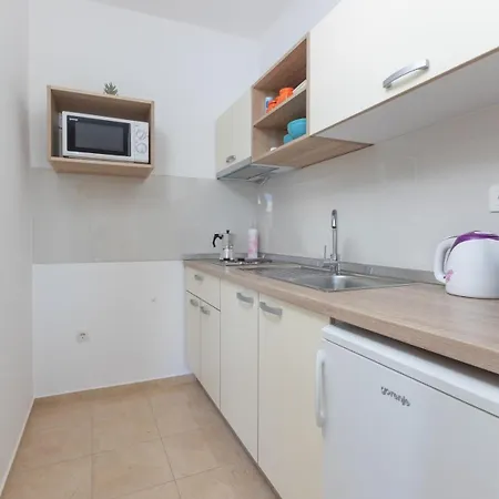 Miandmi Apartments Makarska Exterior photo