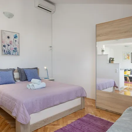 Miandmi Apartments Makarska Exterior photo