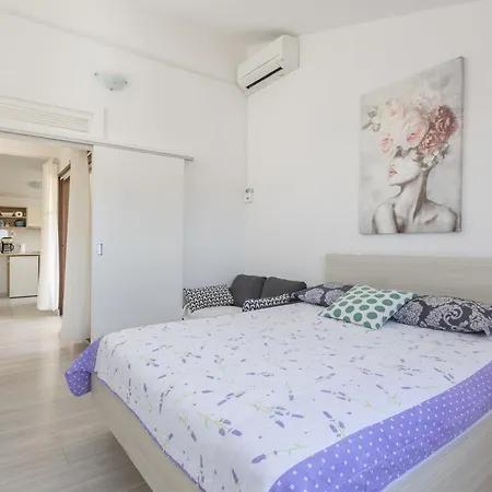 Miandmi Apartments Makarska Exterior photo