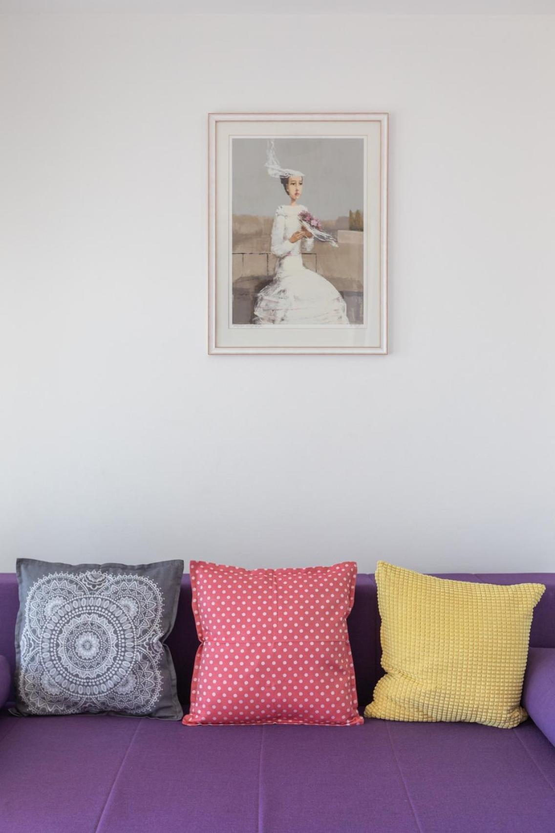 Miandmi Apartment *