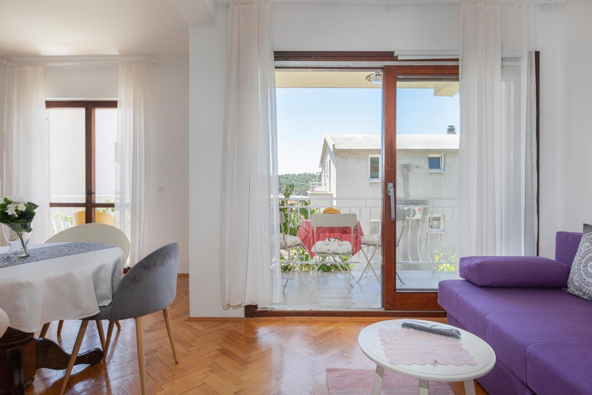 Apartment Miandmi Makarska