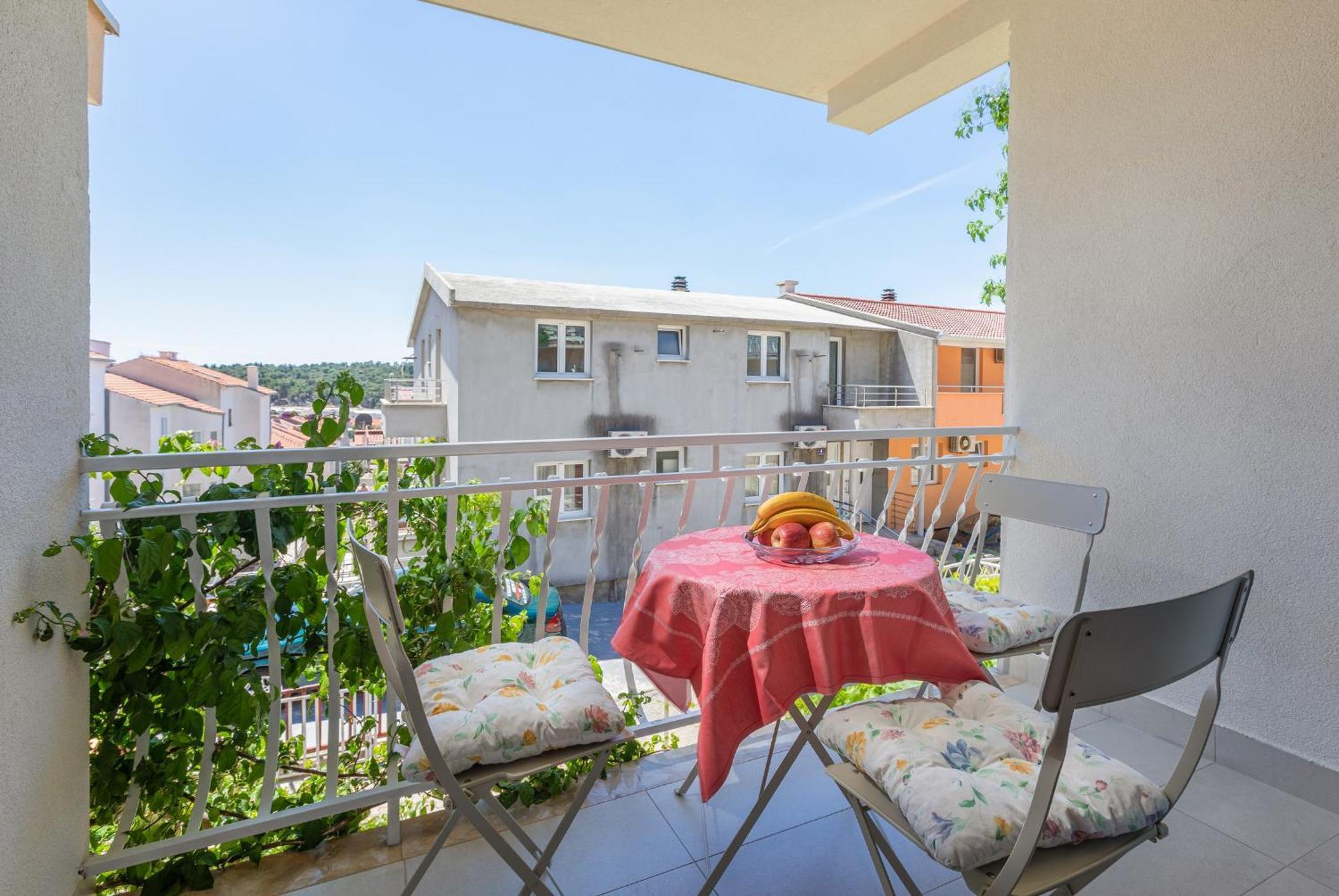 Miandmi Apartment Makarska