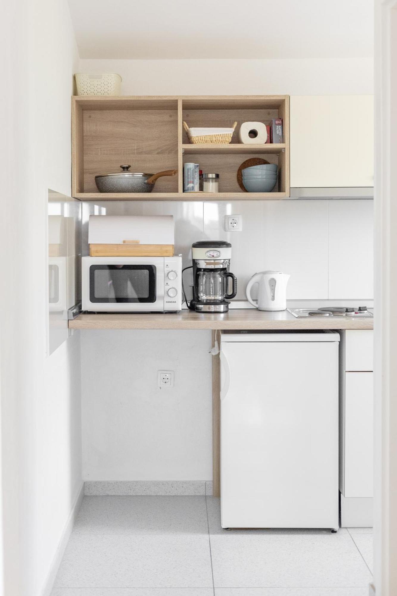 Miandmi Apartment